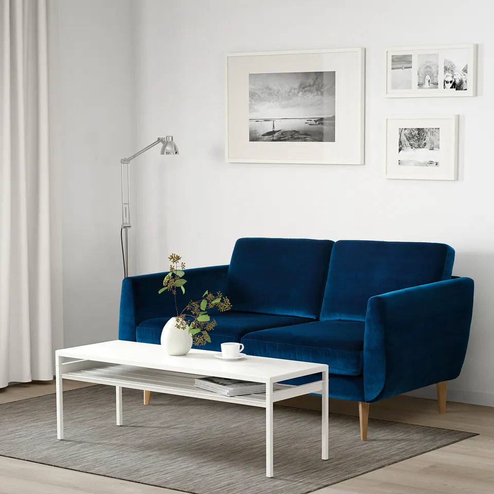 SMEDSTORP in a room