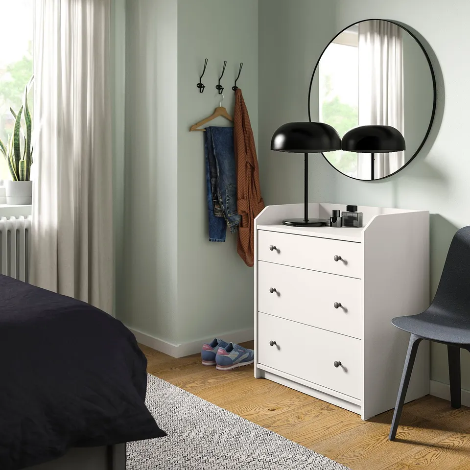 HAUGA in a room