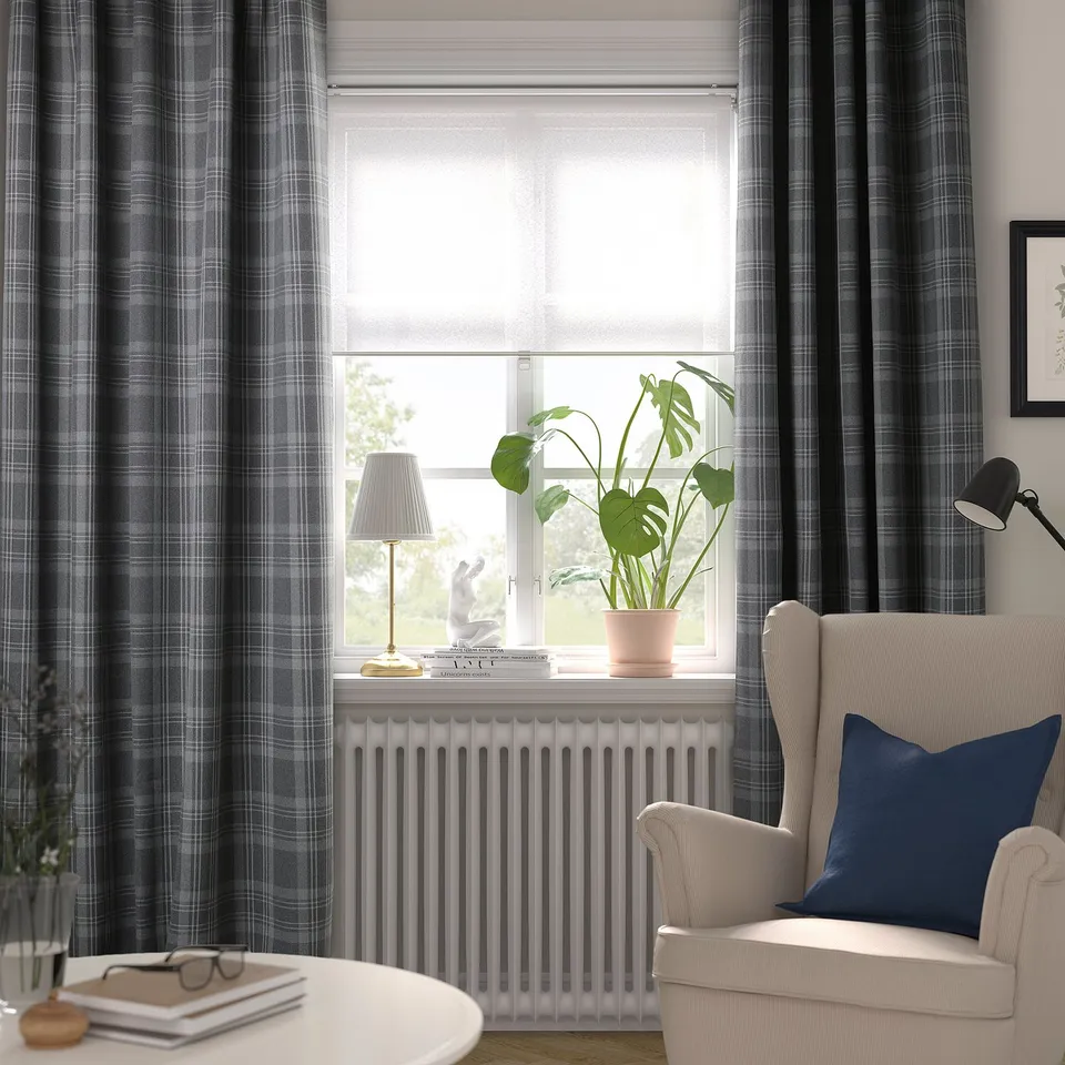 HÄGGVECKMAL in a room
