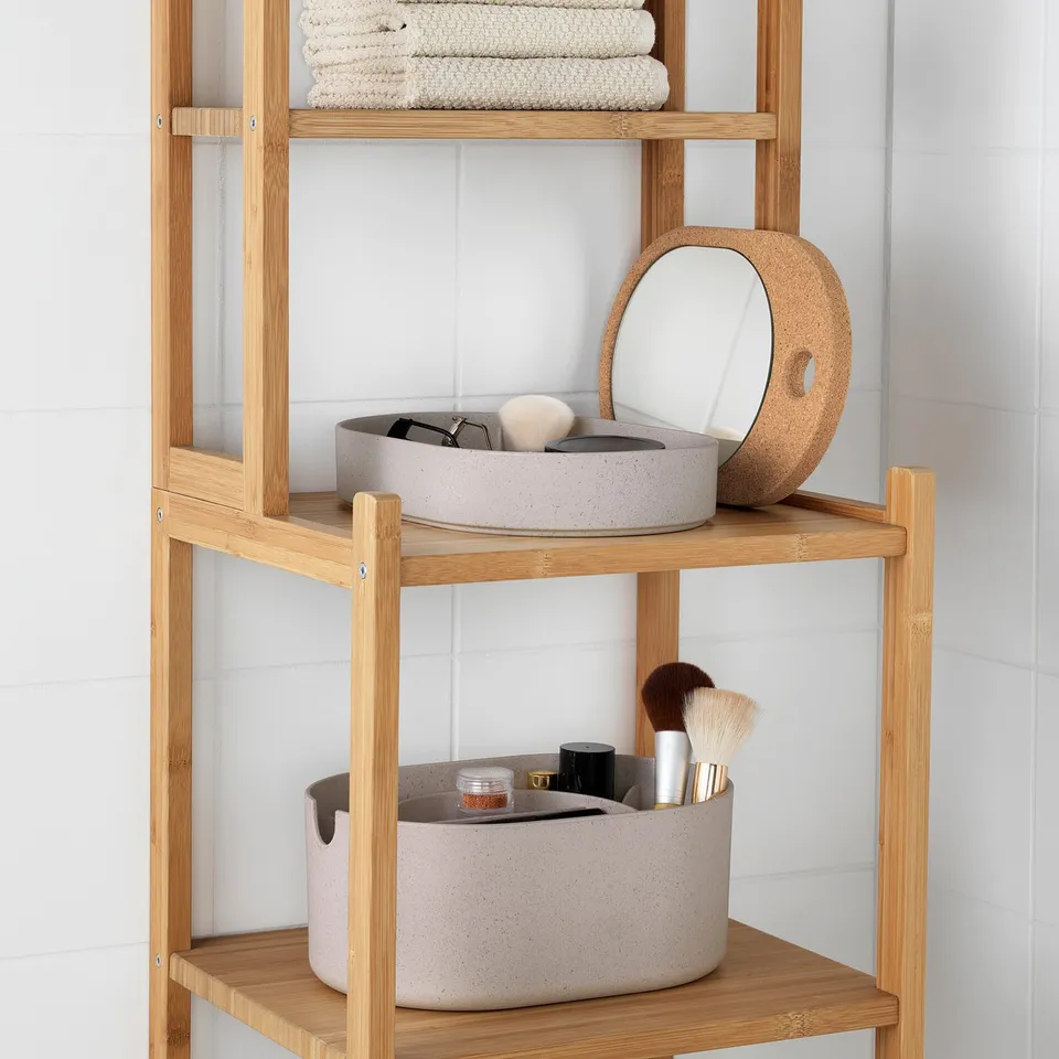 Bamboo shelf with 2 bowls & mirror jar.