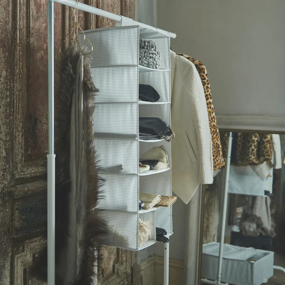 part: STUK storage with 7 compartments