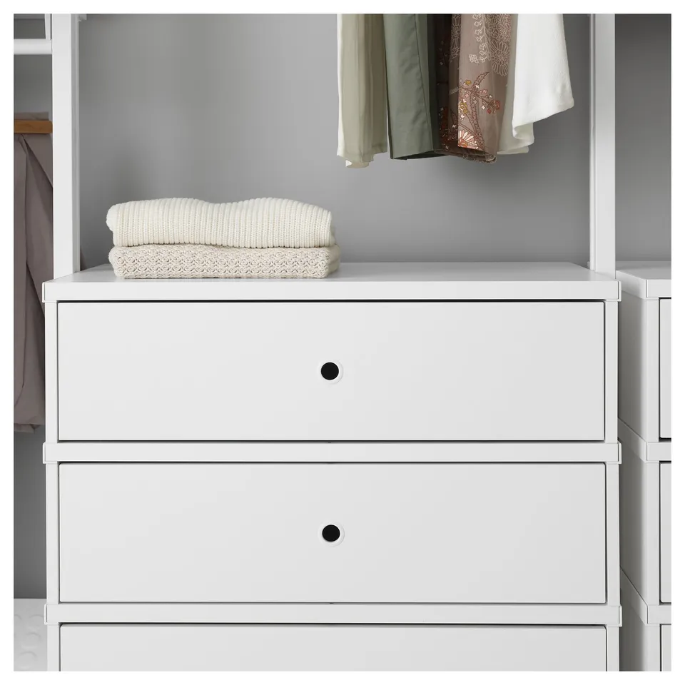 ELVARLI chest with folded blanket