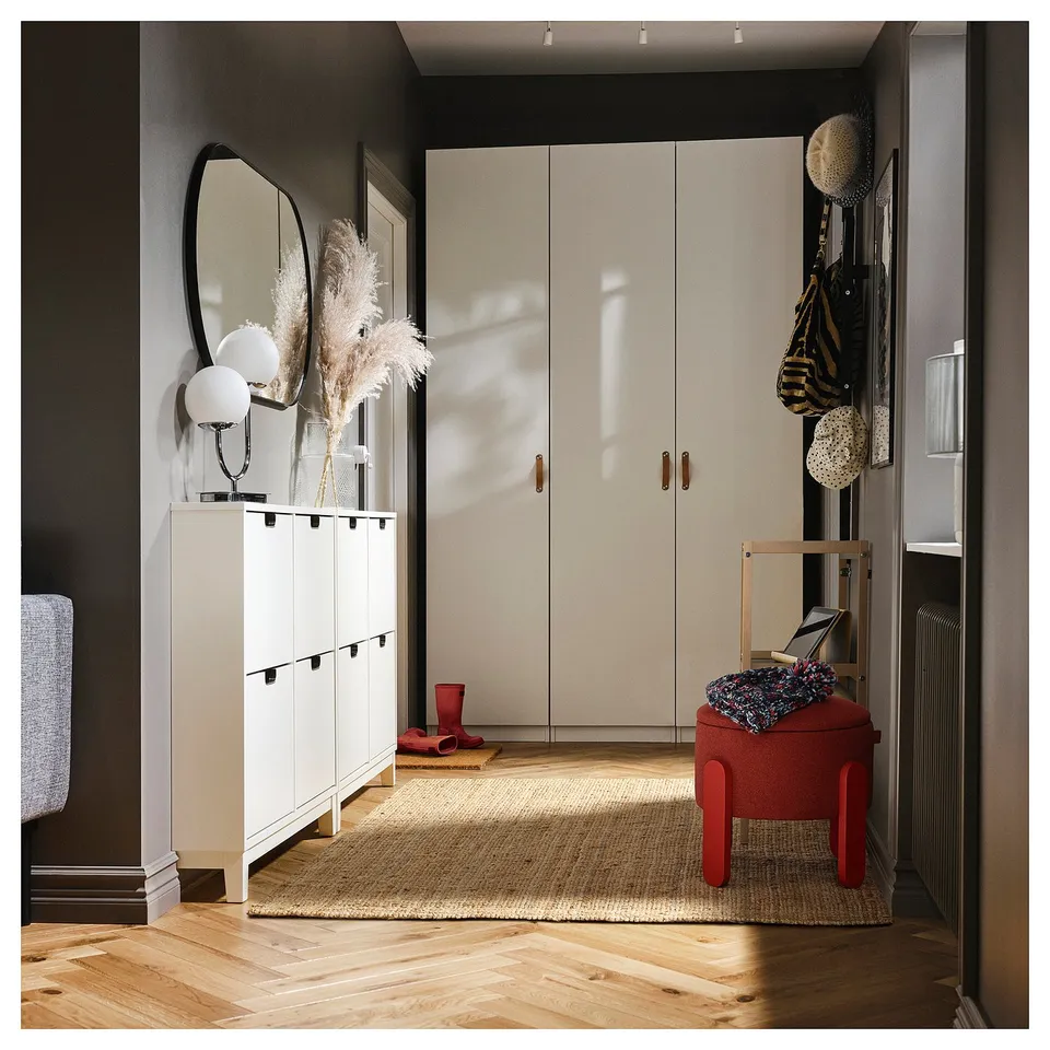 FÖRLUNDA in a room