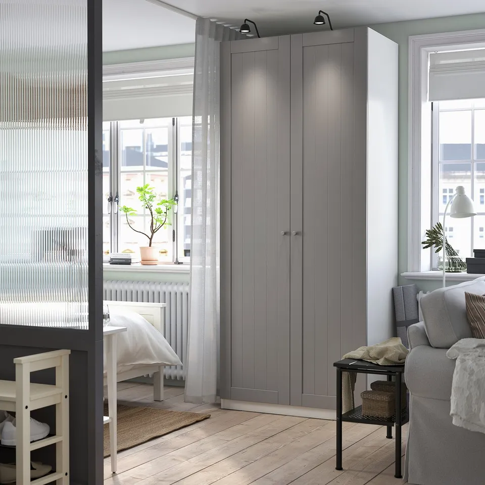 PAX / GULLABERG in a room