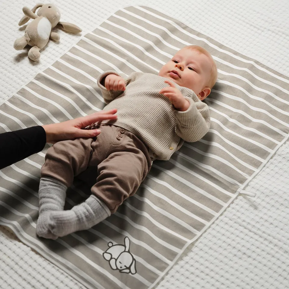 LEN Babycare mat, white beige/stripe pattern, 90x70 cm