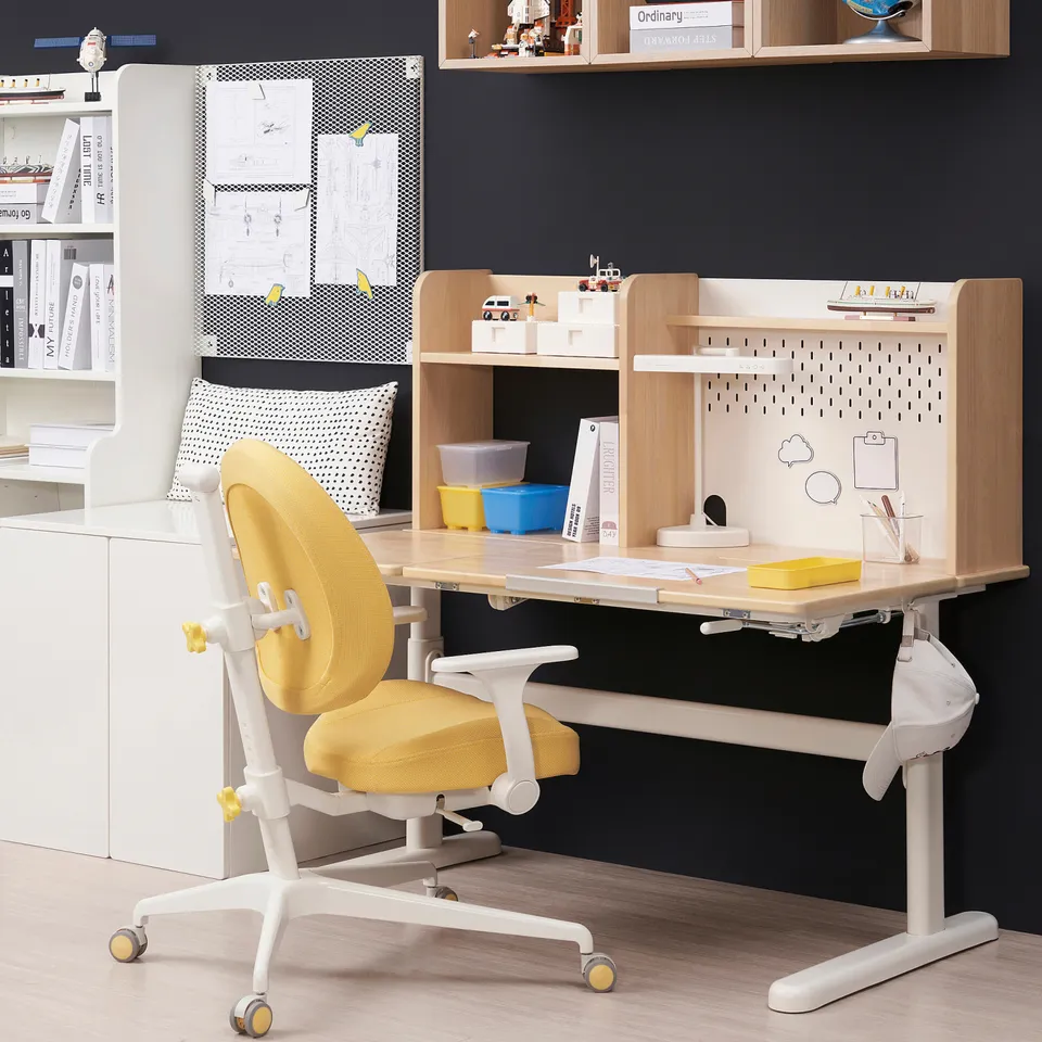 part: BERGLÄRKA / GUNRIK children's desk+chair w armrests