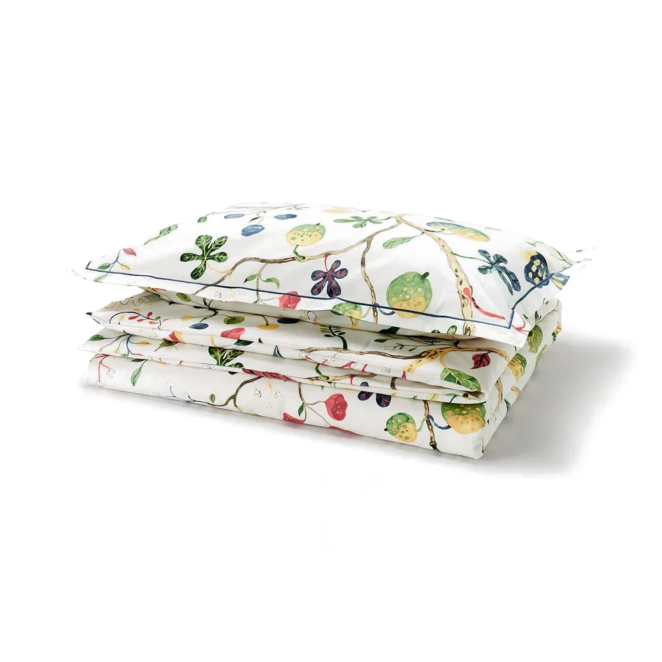 KRONBUSKE white duvet set, floral, cotton-lyocell, percale weave, embroidered border.