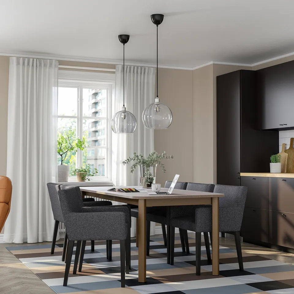STRANDTORP / MÅRENÄS in a room