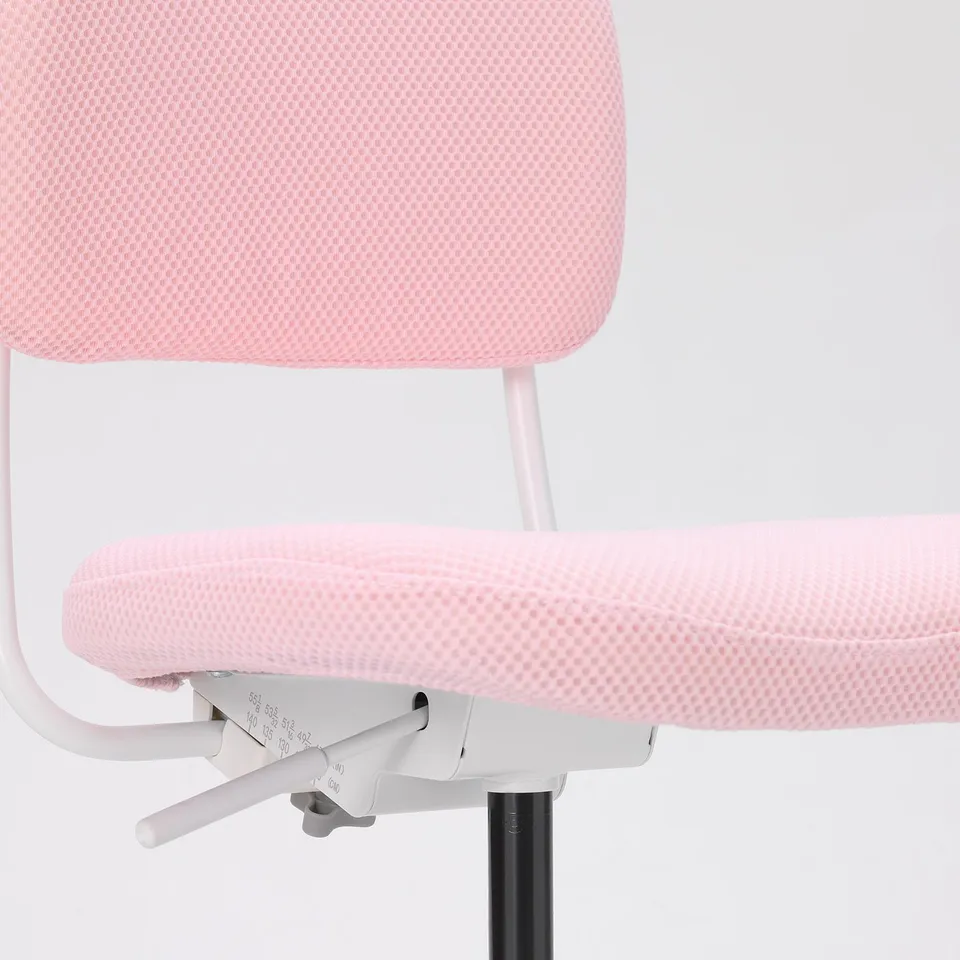 A close-up of a pink VIMUND junior chairs seat and part of its base. The fabric appears soft and well-crafted.