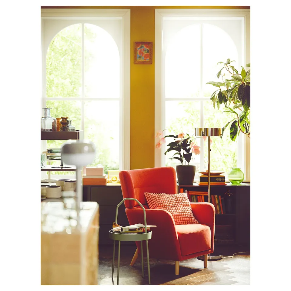 OSKARSHAMN in a room