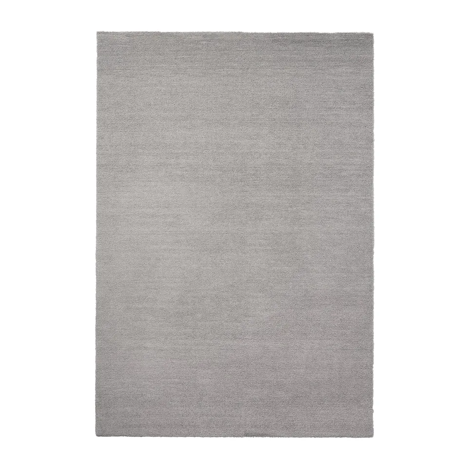 Rectangular grey shimmer rug, thick pile, recycled polyester.