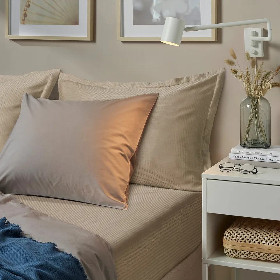 part: LÄKEVÄNDEROT fitted sheet