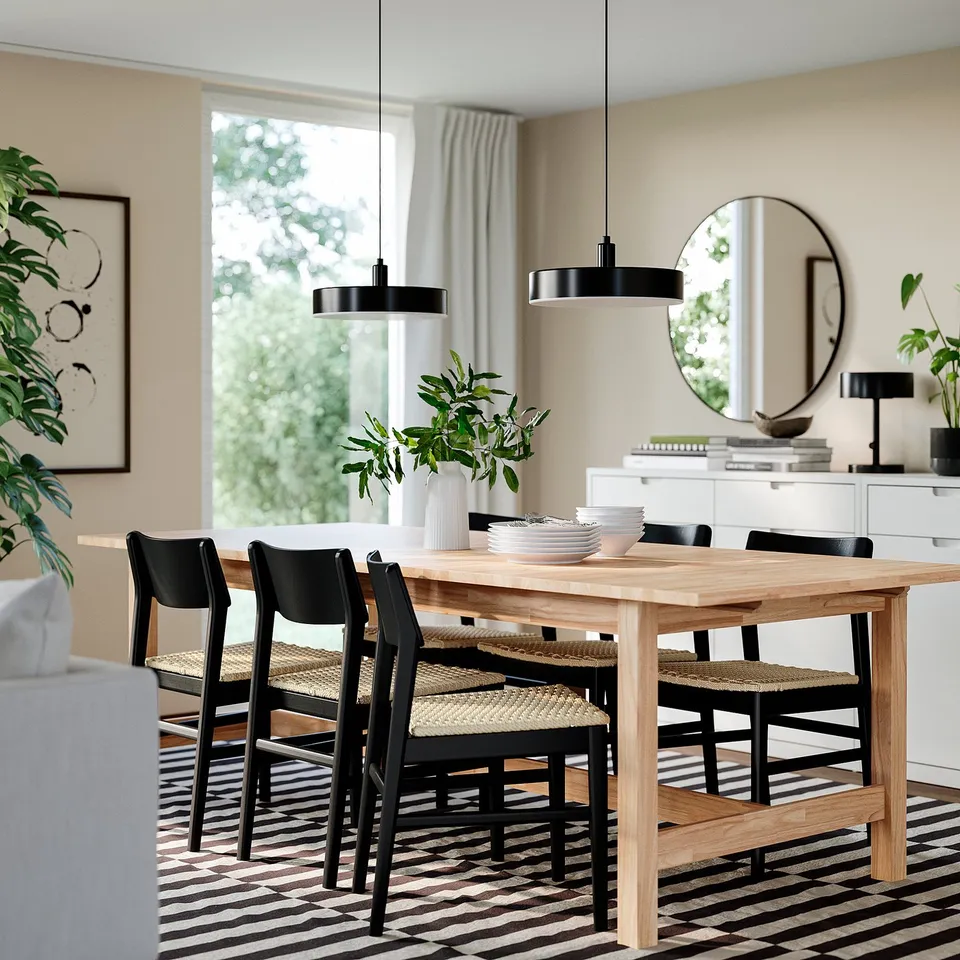 KARSKÄR / SKANSNÄS in a room