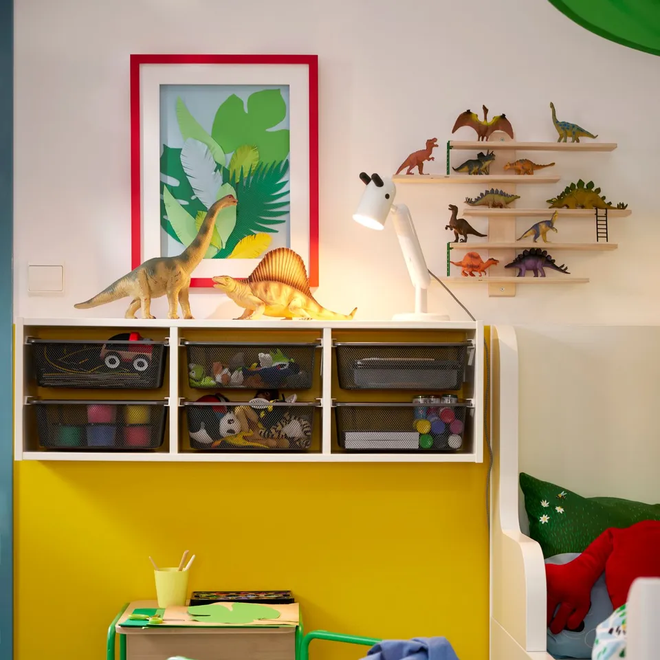 SMÅSKRAKE Multi-functional child chair/table, green