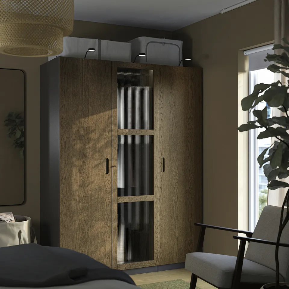 PAX / TONSTAD in a room