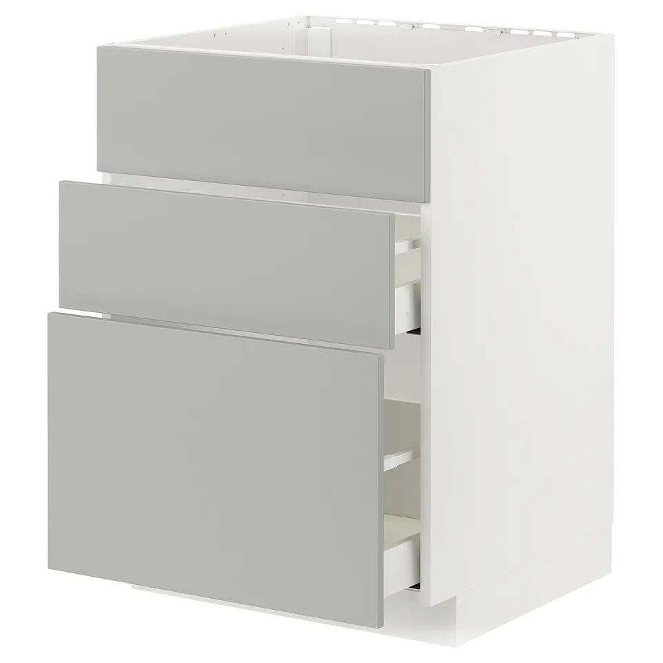 METOD light grey kitchen cabinet with three drawers.