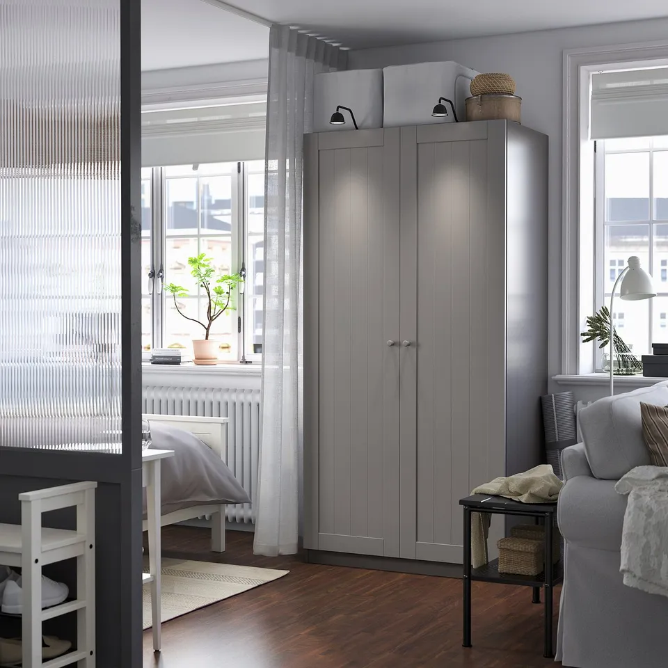 PAX / GULLABERG in a room
