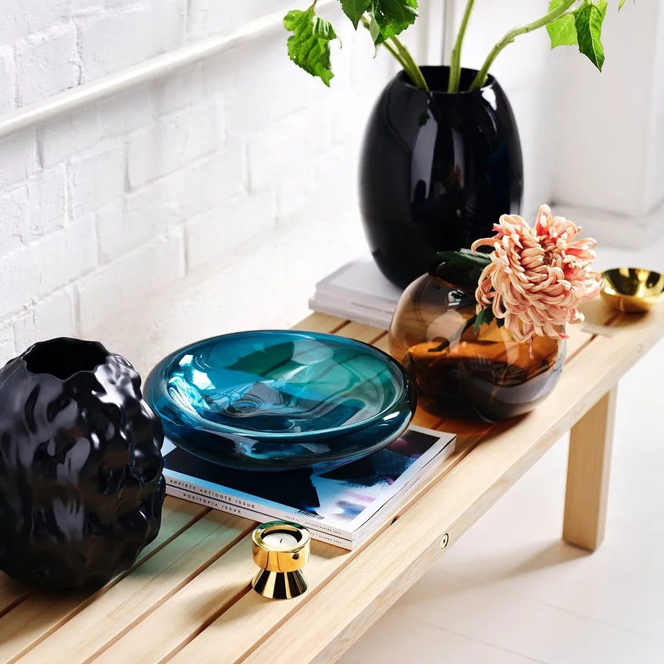 STOCKHOLM 2025 bowl: blue-turquoise, glass, organic shape. Larger than vases.