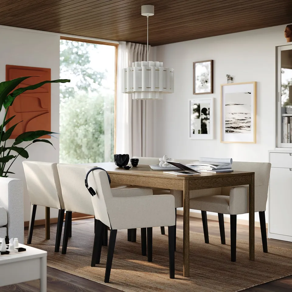 TONSTAD / MÅRENÄS in a room
