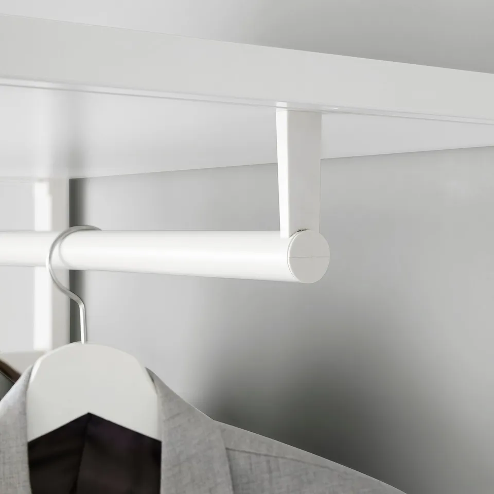 ELVARLI rail with grey sweater hanger.