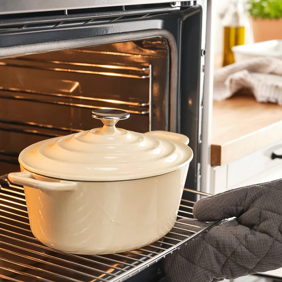 part: VARDAGEN casserole with lid