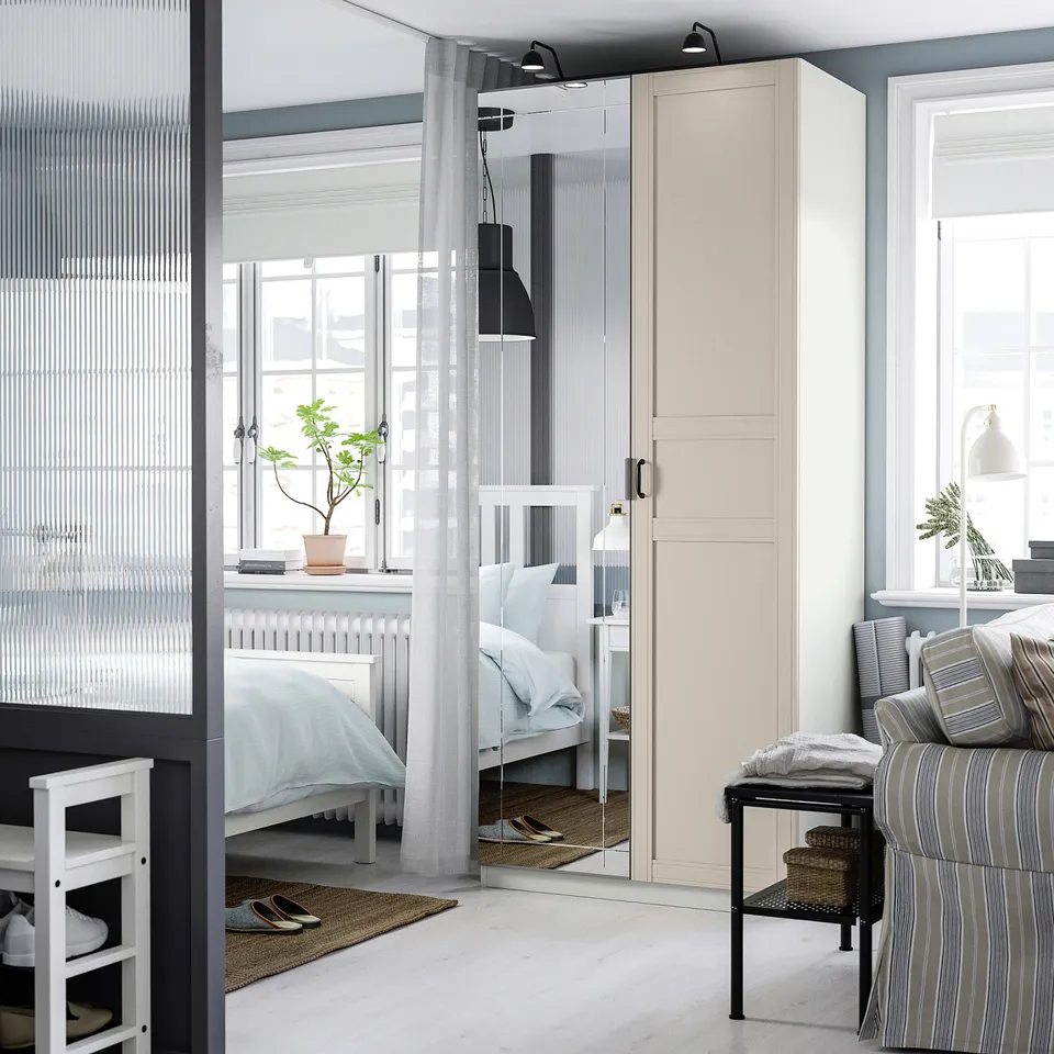 PAX / KAMMARTORP/FLISBERGET in a room